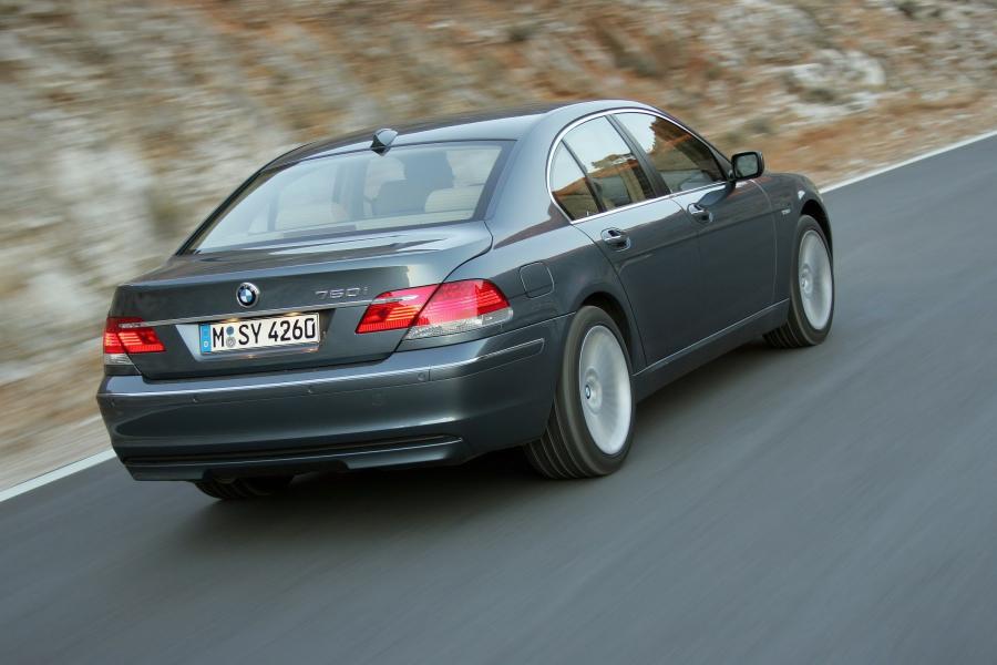  BMW 7-Series 2006 года  (фото 23 из 53)